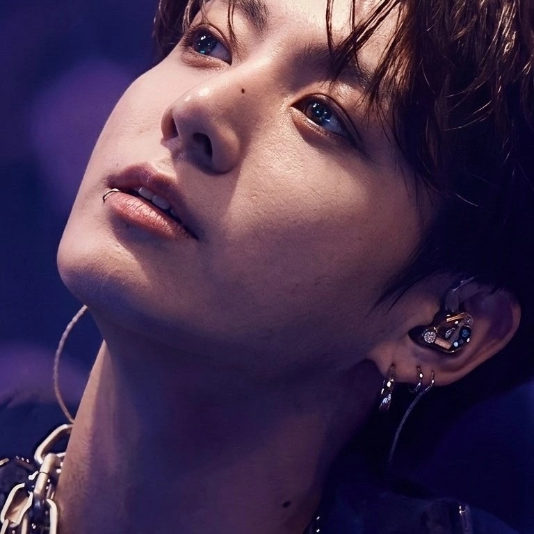 Momen yang diabadikan oleh penggemar Jungkook (BTS)