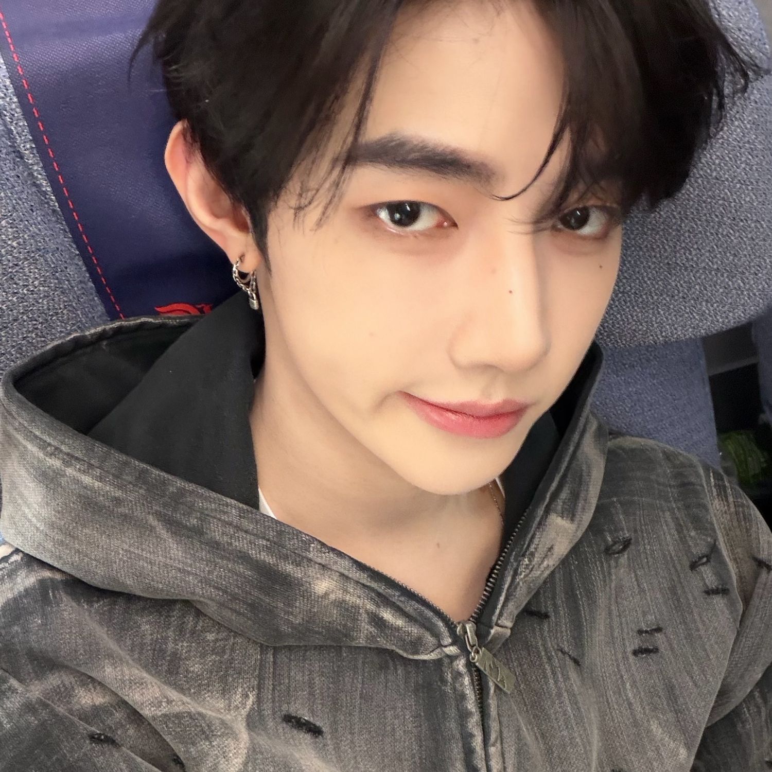 A moment captured by Zhang Hao (ZEROBASEONE)'s fan