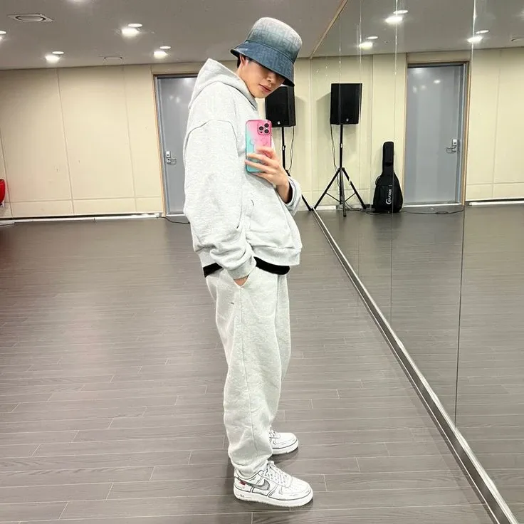 Recent activity shot of MJ (ASTRO)