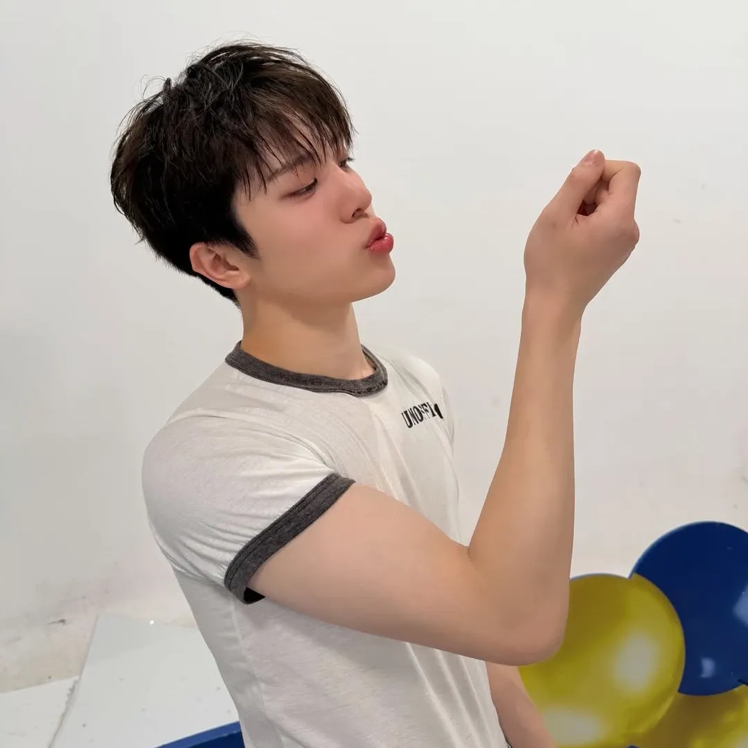 Behind-the-scenes cut of So Junghwan (TREASURE)