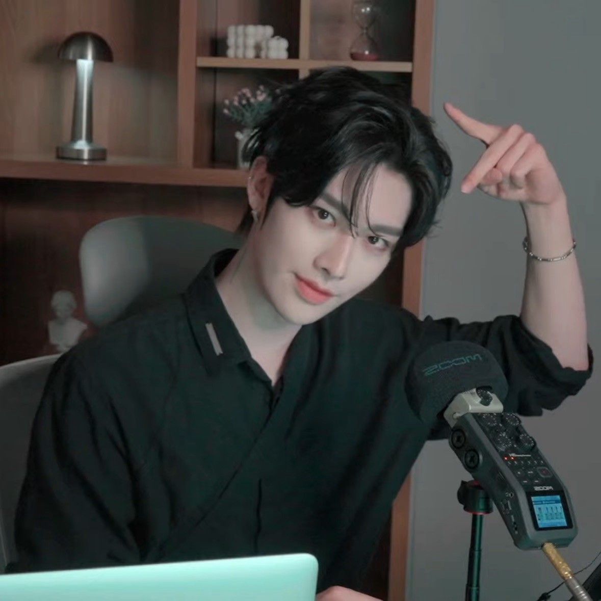 Recent activity shot of Ricky (ZEROBASEONE)