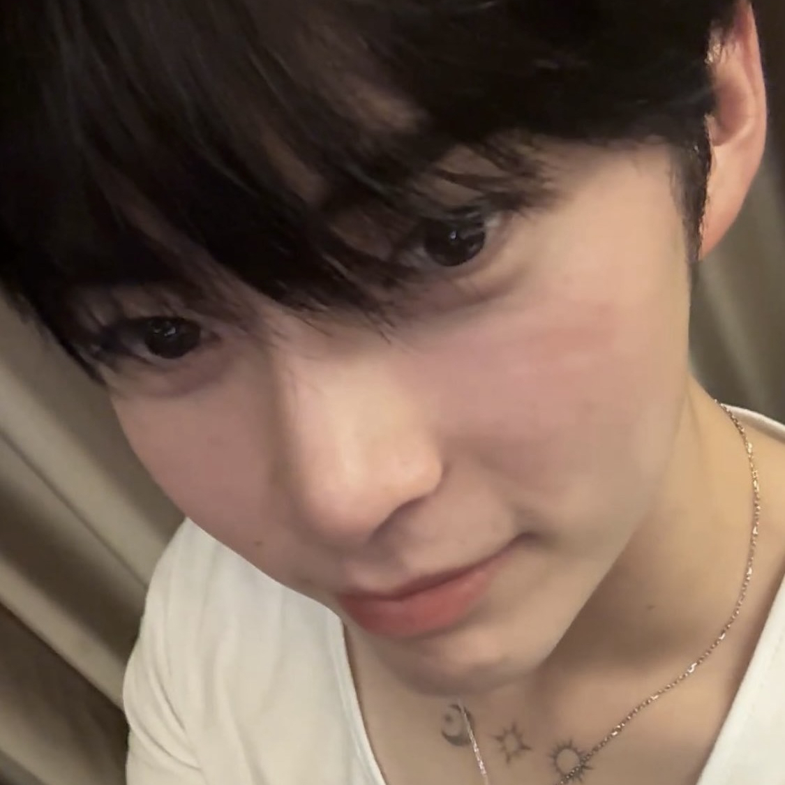 成韩彬 (ZEROBASEONE)的最新活动照片