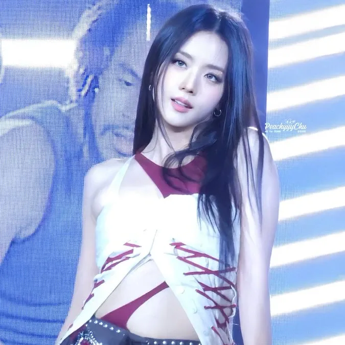 智秀 (BLACKPINK)的最新照片