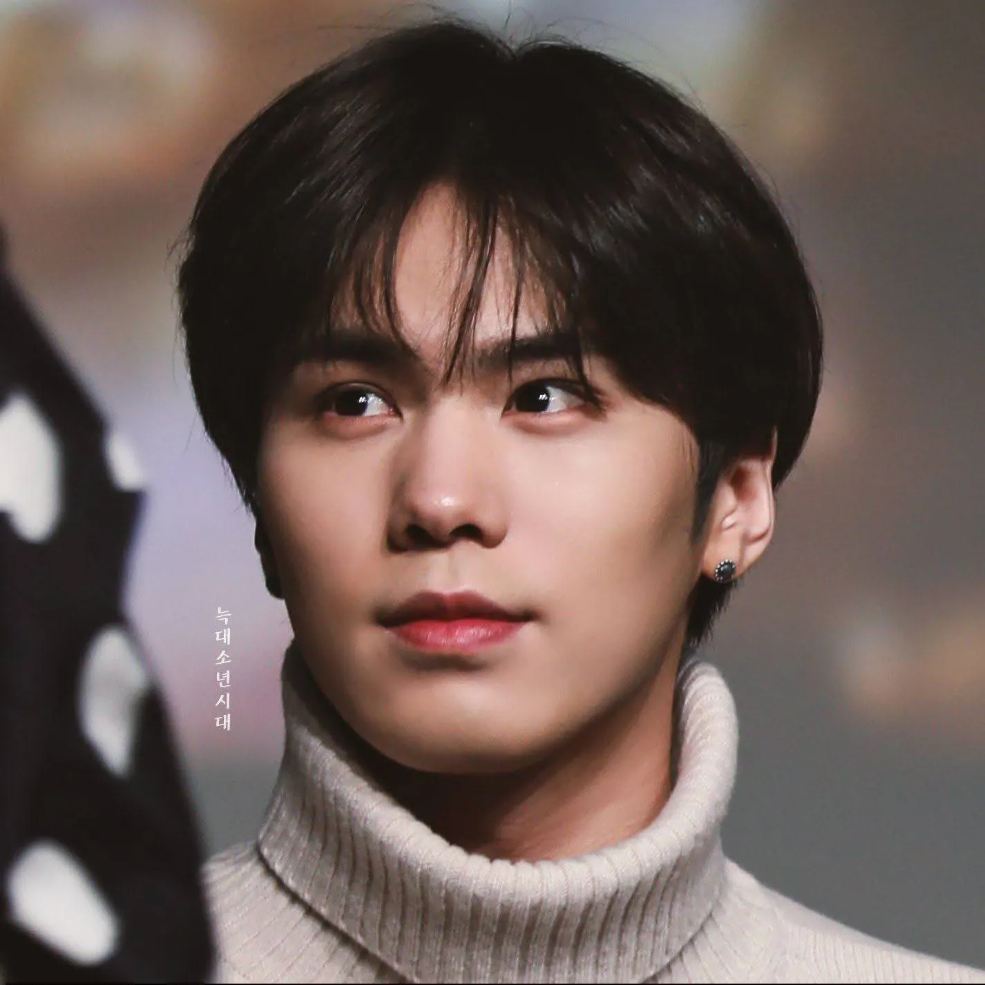 A moment captured by Rocky's fan