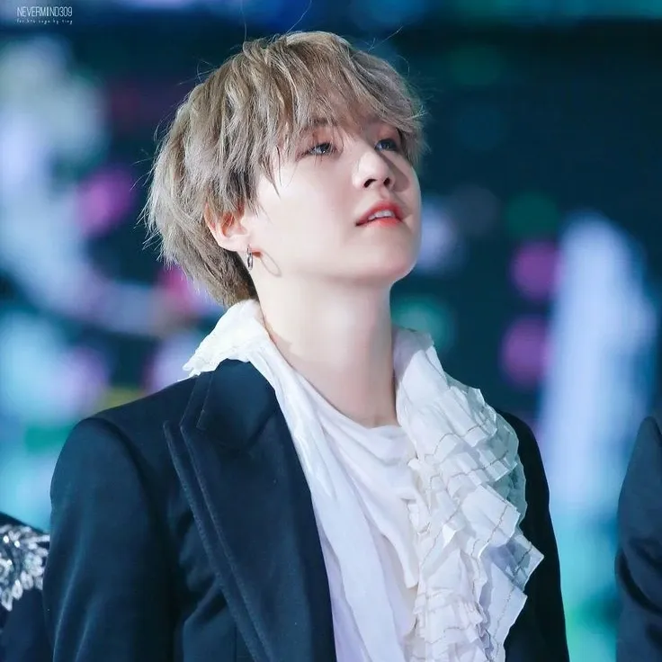 슈가 (방탄소년단) 최근 활동샷