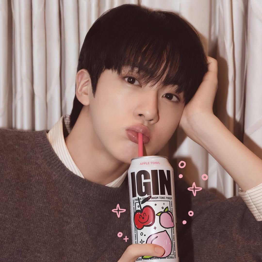 Latest photo of Jin (BTS)