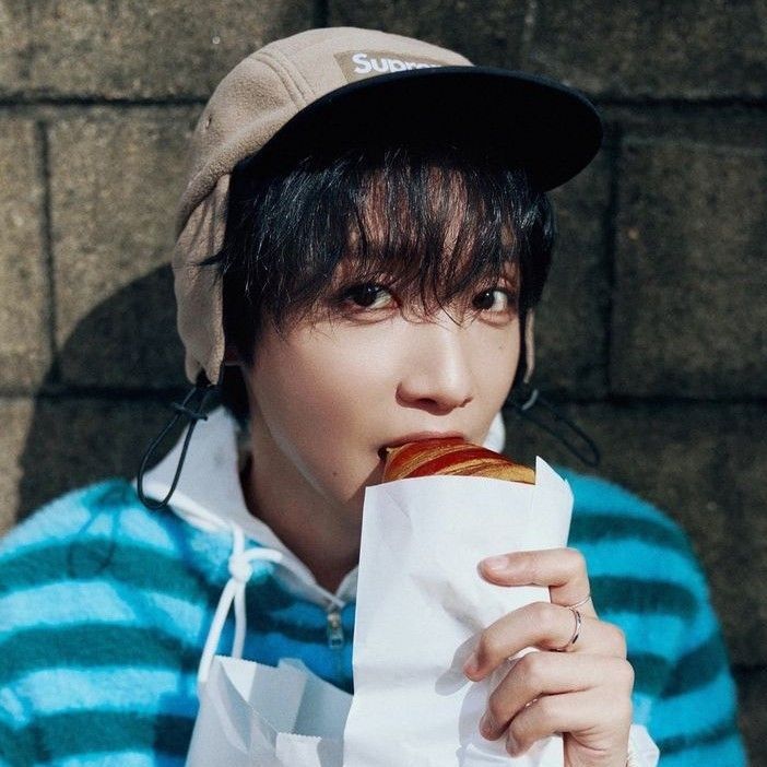 Recent activity shot of Jeong Sewoon