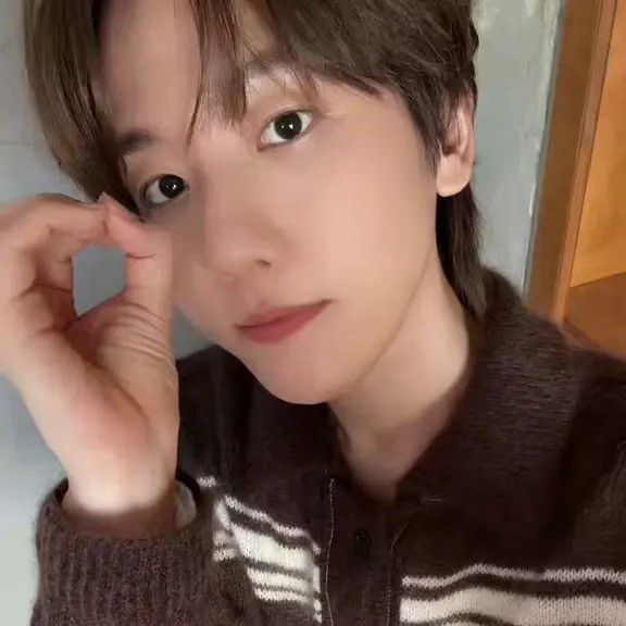 Latest photo of Baekhyun (EXO)