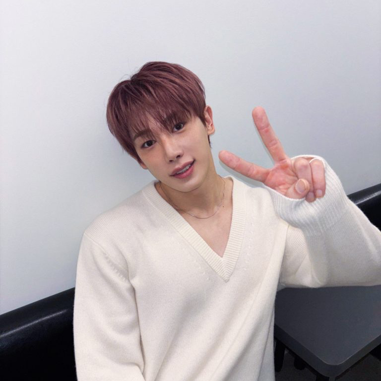 A moment captured by Wonho's fan