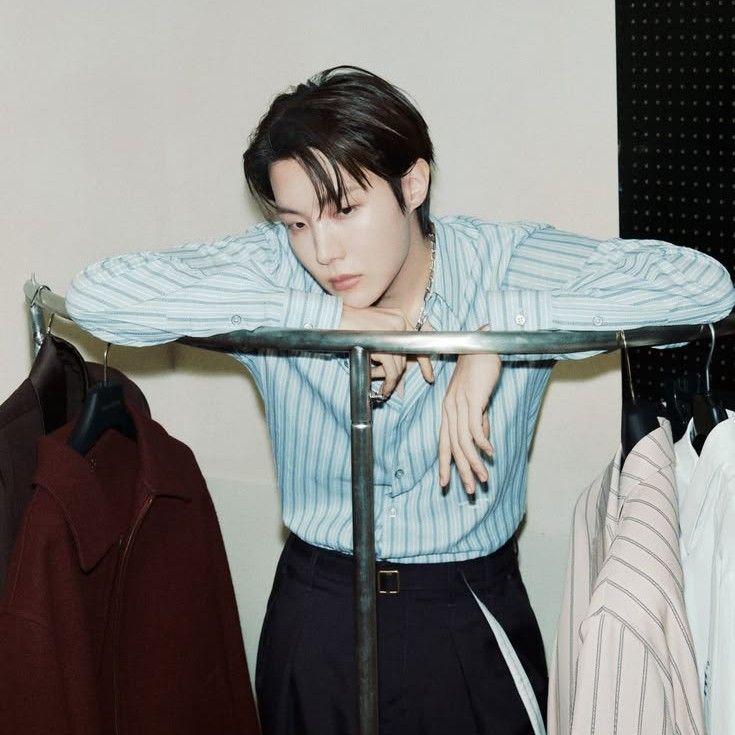 제이홉 (방탄소년단)의 비하인드 컷