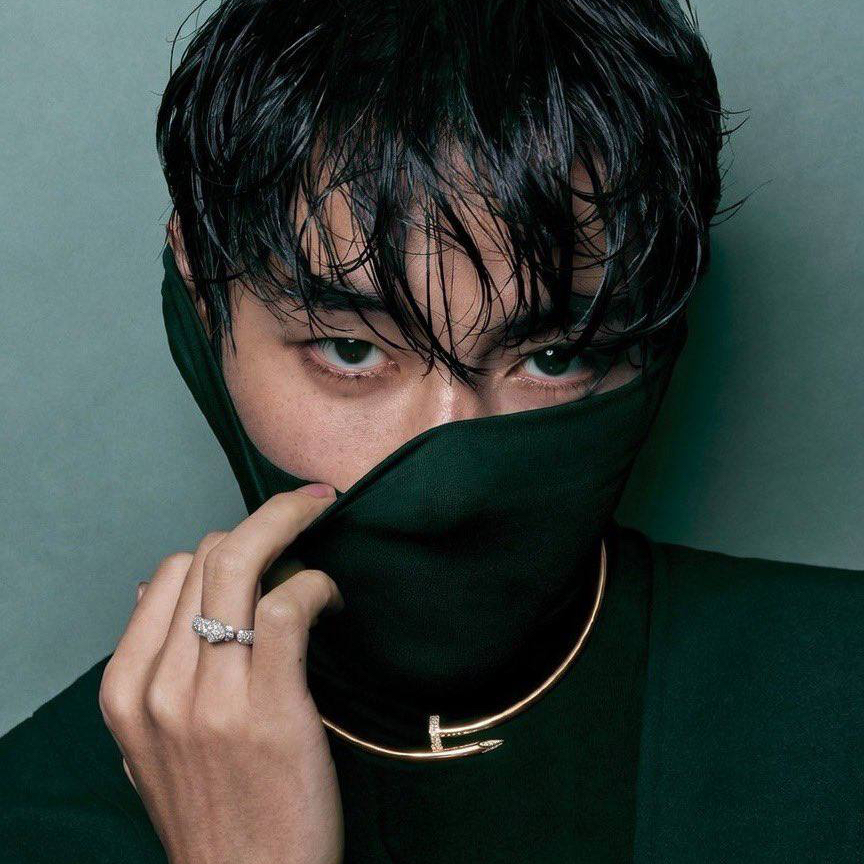 뷔 (방탄소년단)의 비하인드 컷