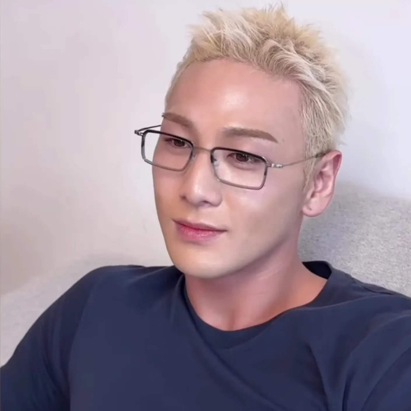 백호의 비하인드 컷