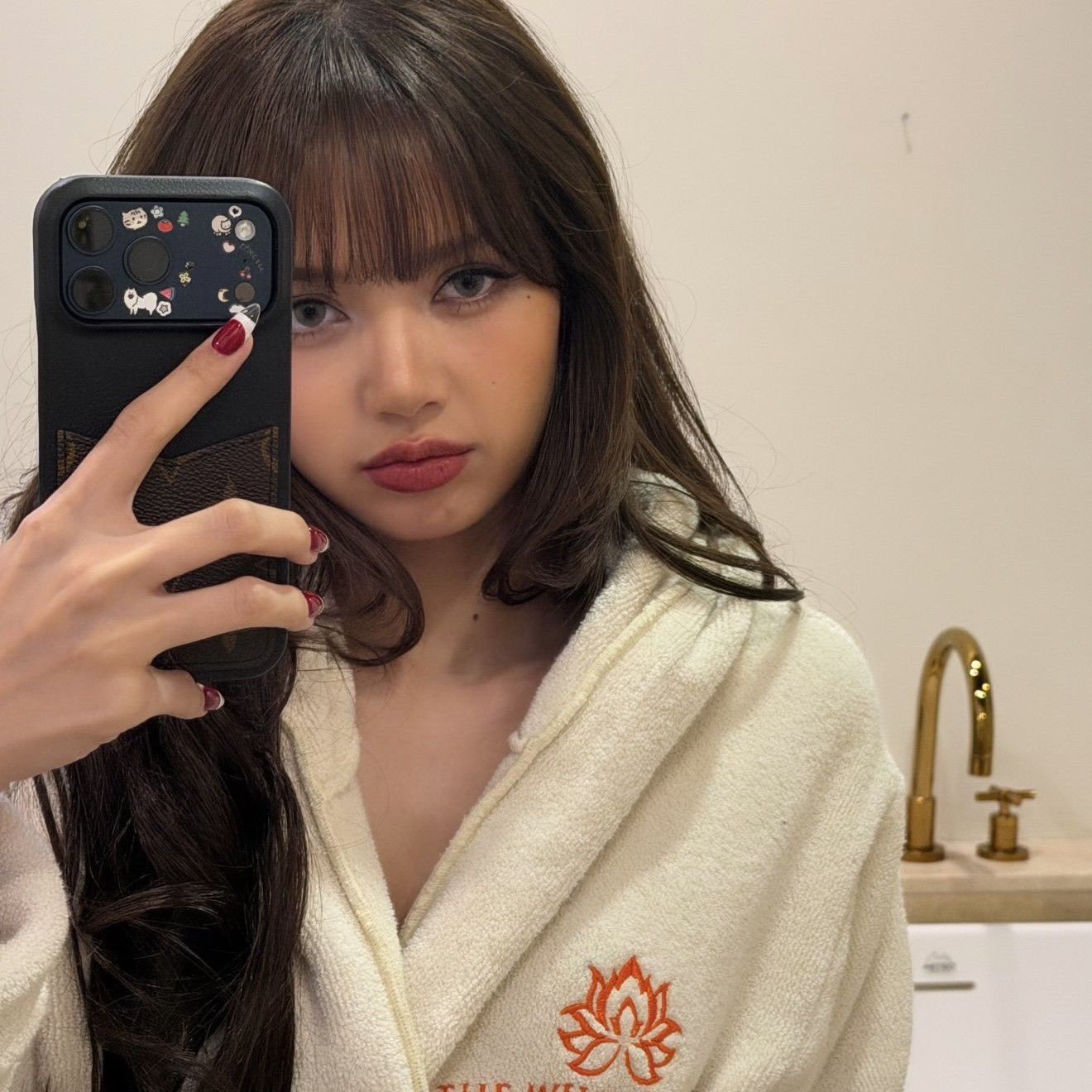 리사 (BLACKPINK)의 비하인드 컷