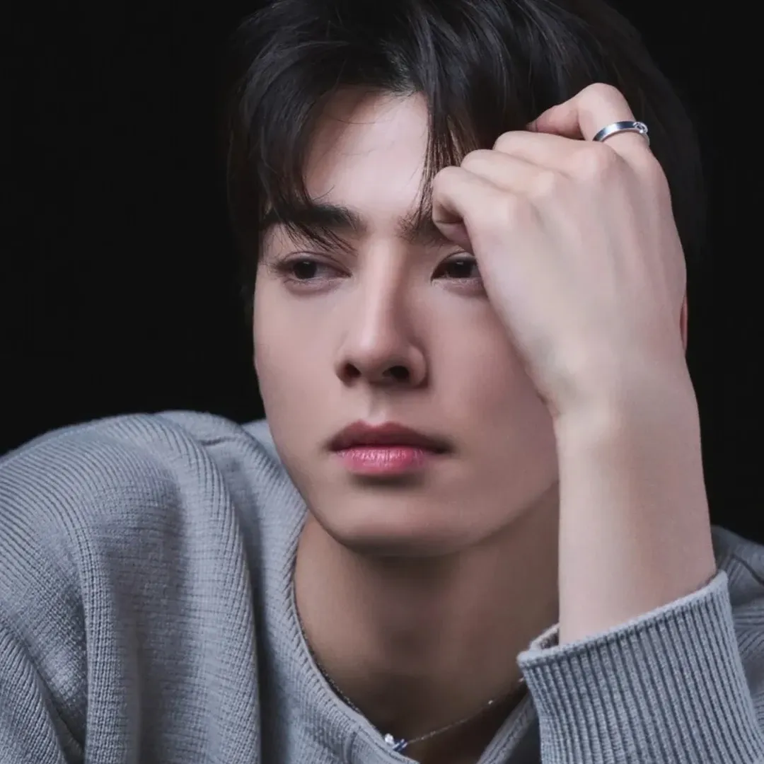 Latest photo of Eunwoo (ASTRO)