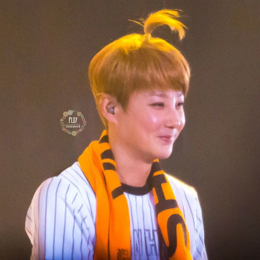 A moment captured by Shin Hyesung (SHINHWA)'s fan