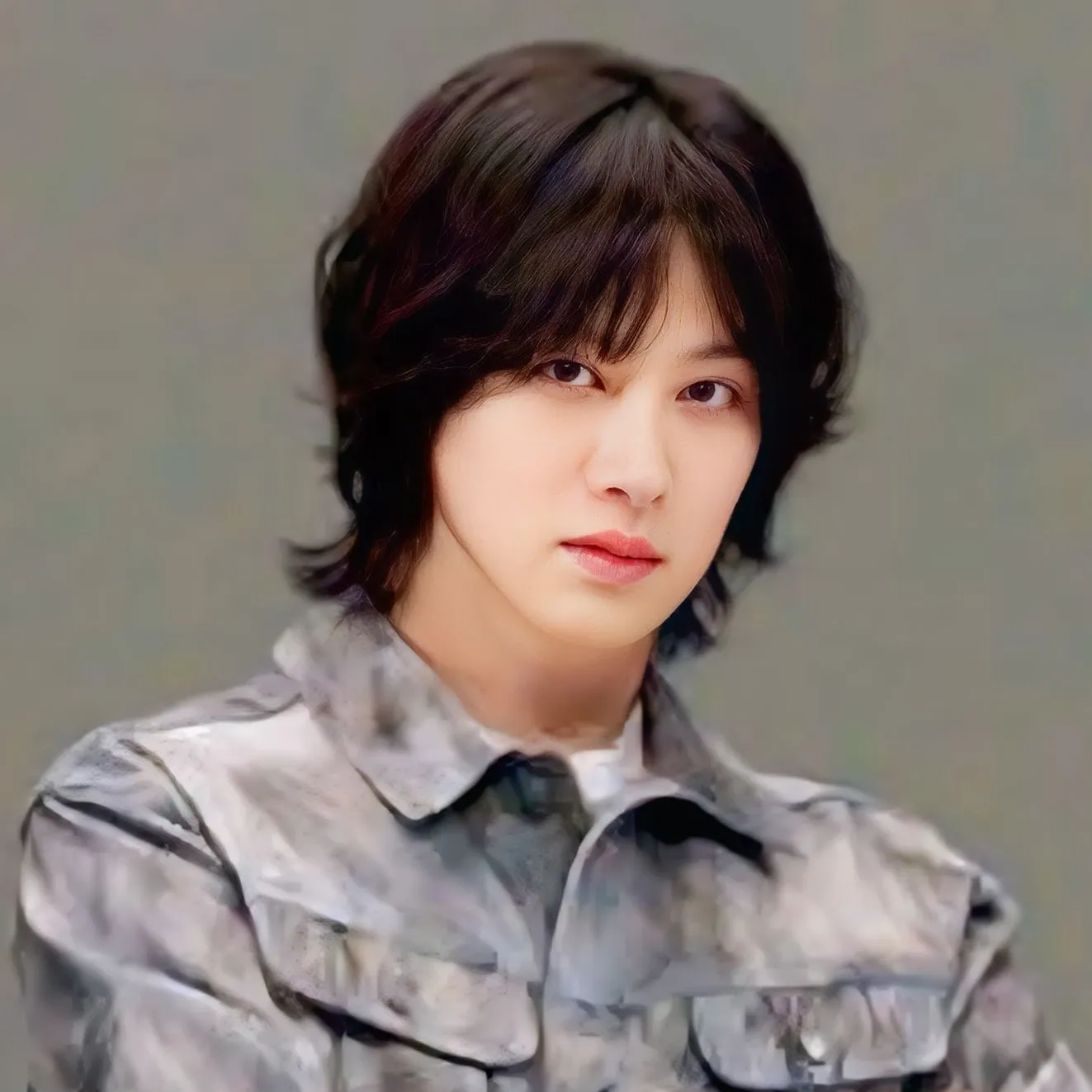 Latest photo of Heechul (Super Junior)
