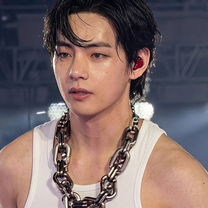 Foto terbaru V (BTS)