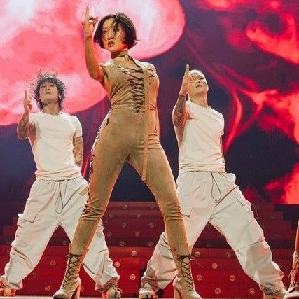 A moment captured by Hwasa (MAMAMOO)'s fan