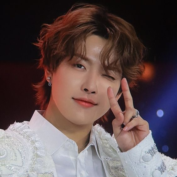 A moment captured by Hongjoong (ATEEZ)'s fan