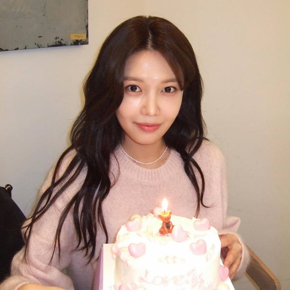 Behind-the-scenes cut of Sooyoung (Girls' Generation)