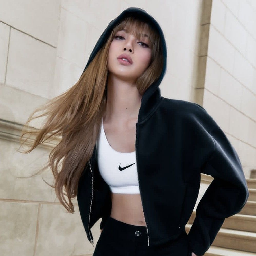 Lisa (BLACKPINK)的最新活动照片