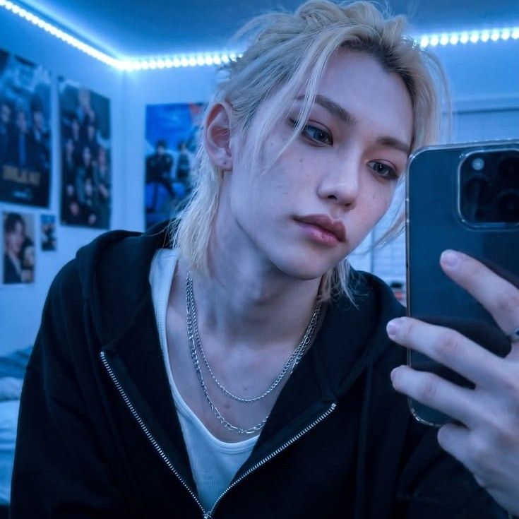 Behind-the-scenes cut of Felix (Stray Kids)