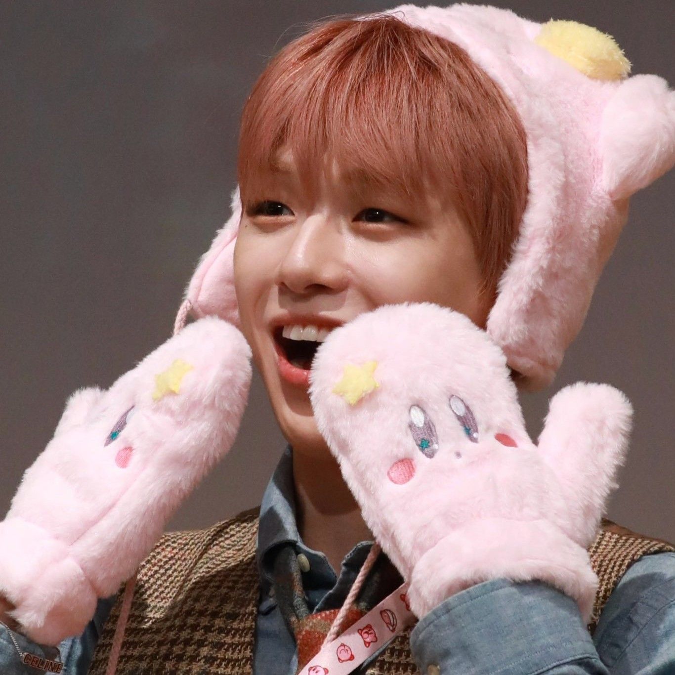 강다니엘 최근 활동샷