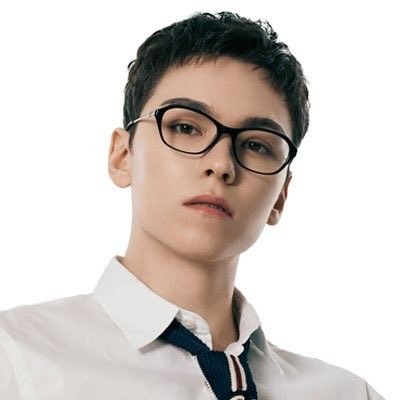 A moment captured by Vernon (SEVENTEEN)'s fan