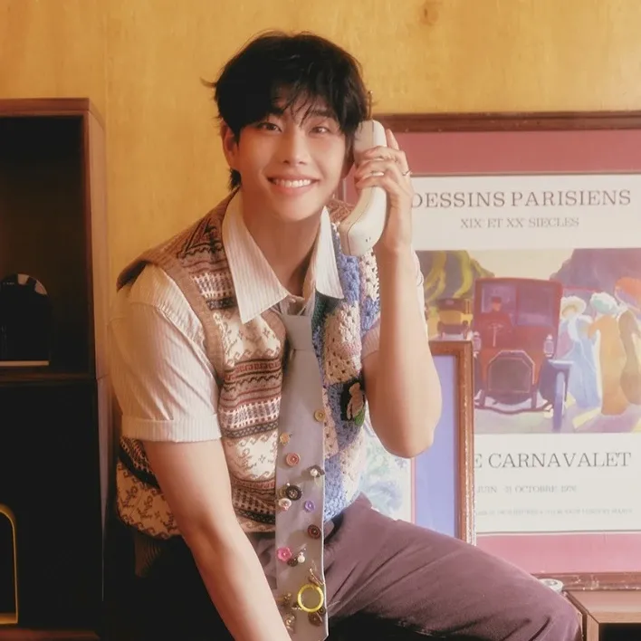 Latest photo of MJ (ASTRO)