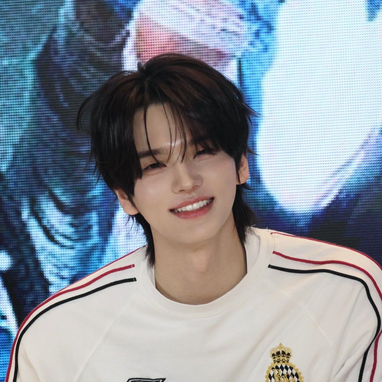 Foto aktivitas terbaru Shinyu (TWS)