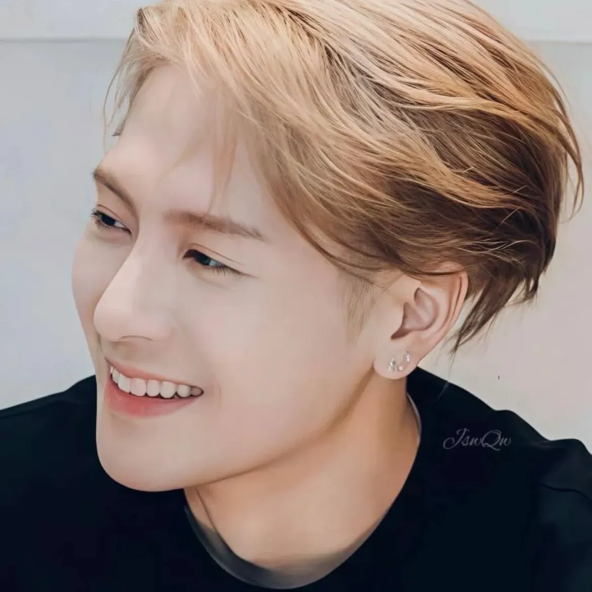 Behind-the-scenes cut of Jackson (GOT7)