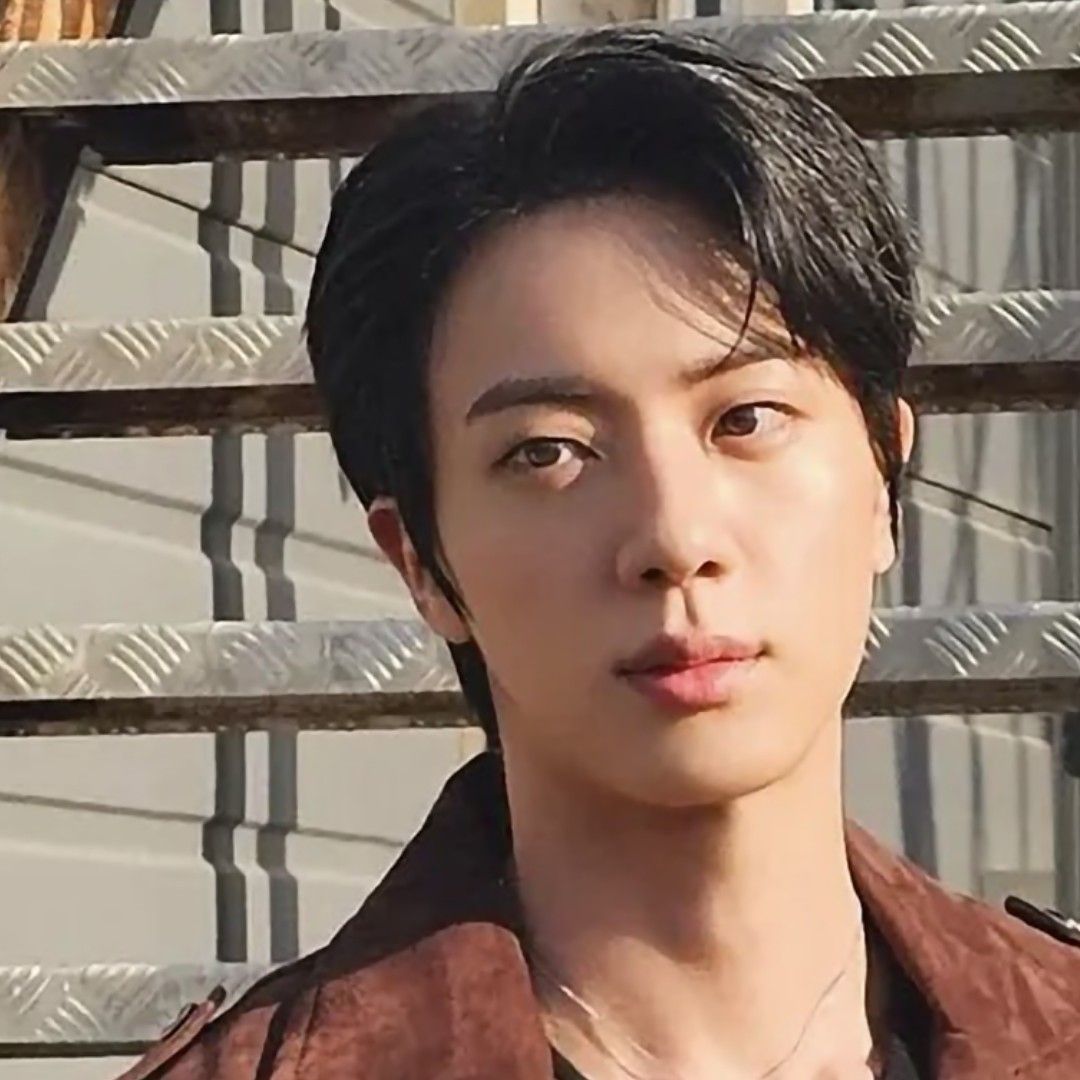 Latest photo of Jin (BTS)