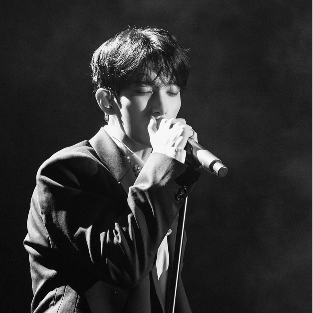 Behind-the-scenes cut of DK (SEVENTEEN)