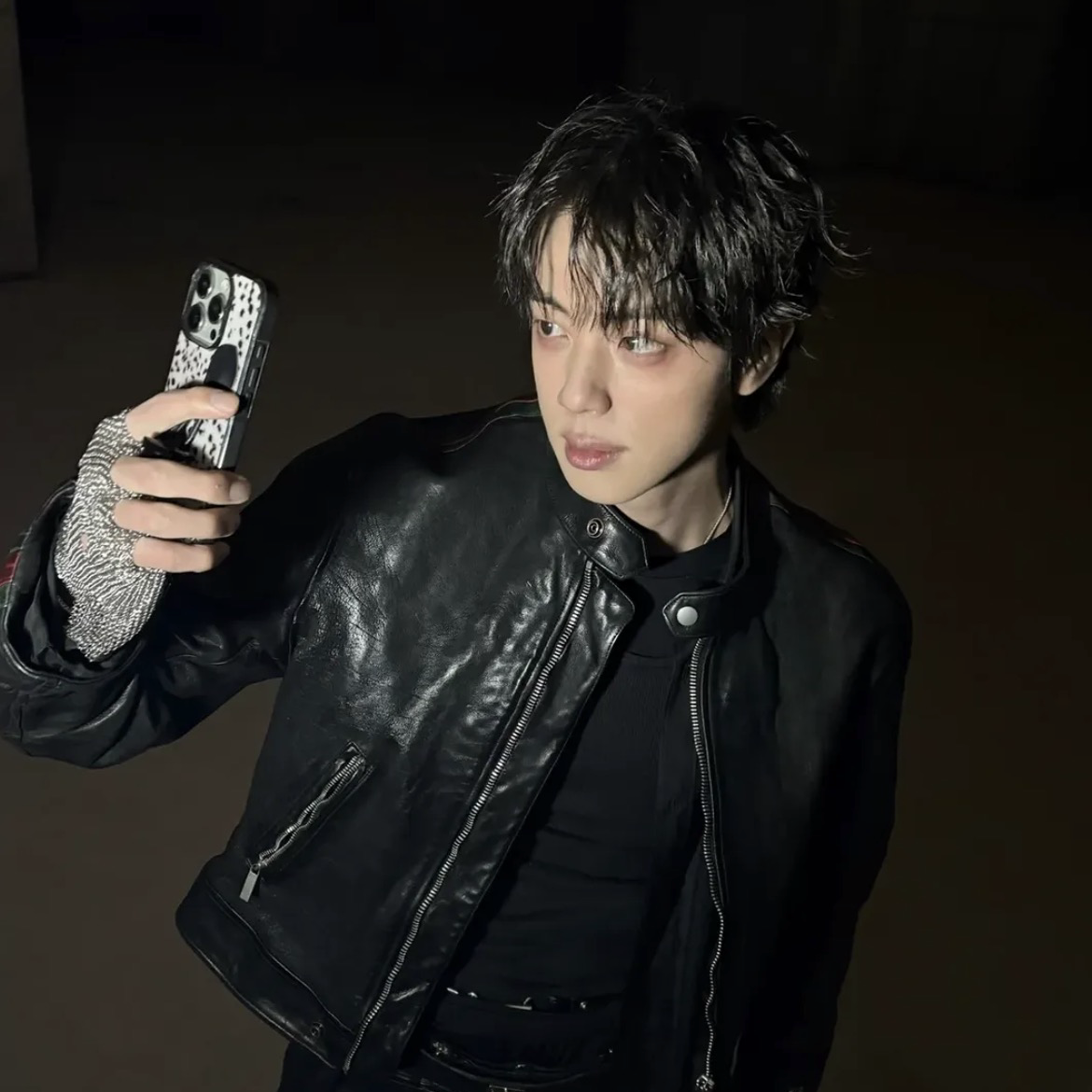 진 (방탄소년단) 최근 활동샷