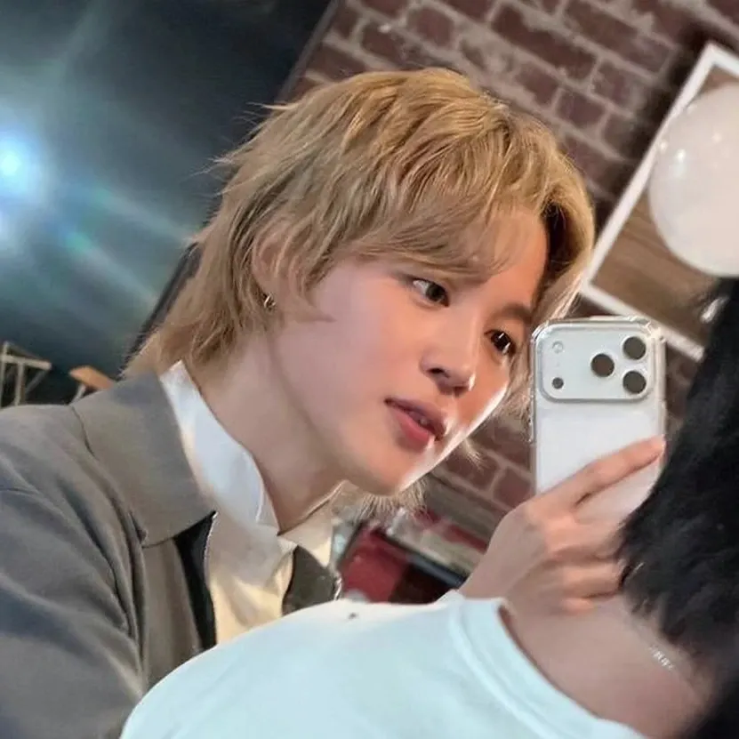 지민 (방탄소년단)의 최신 사진