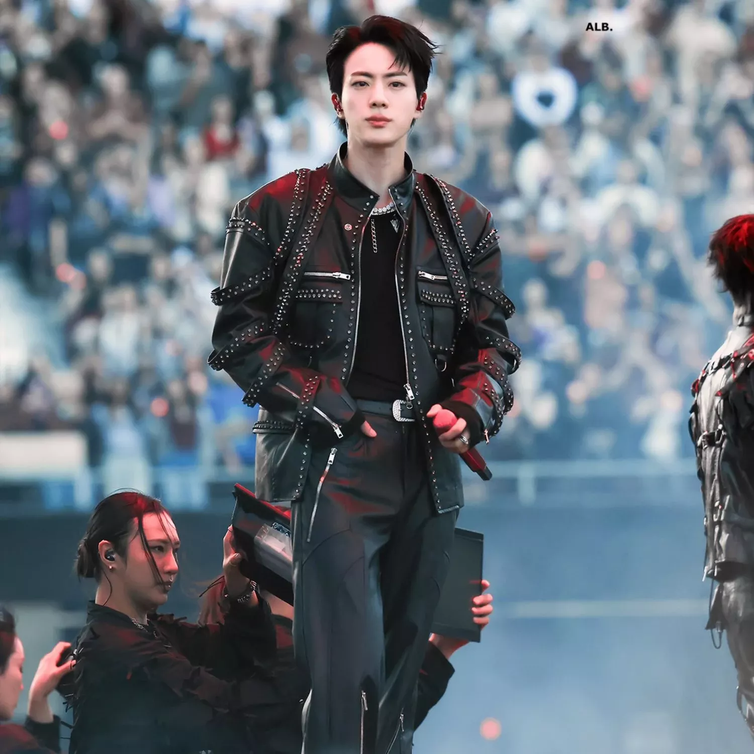Momen yang diabadikan oleh penggemar Jin (BTS)