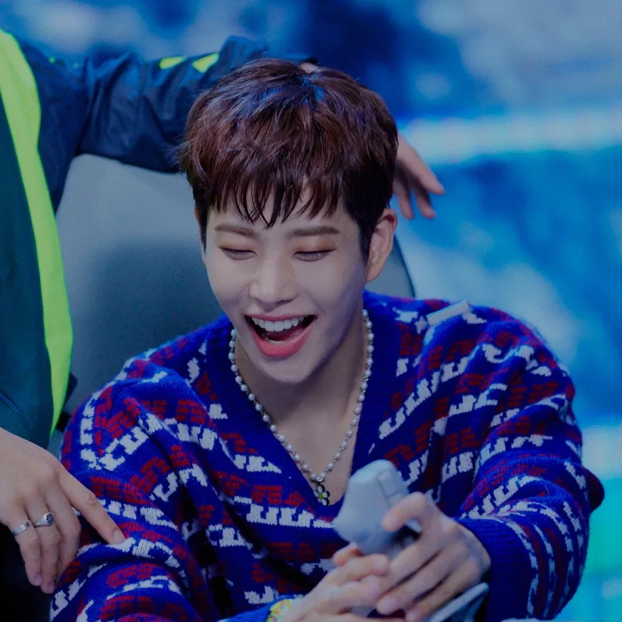 MJ (ASTRO)的幕后花絮