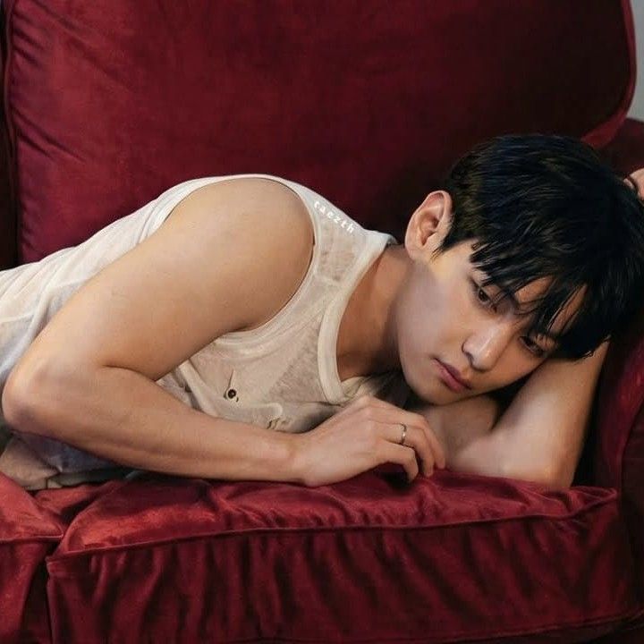 Recent activity shot of V (BTS)