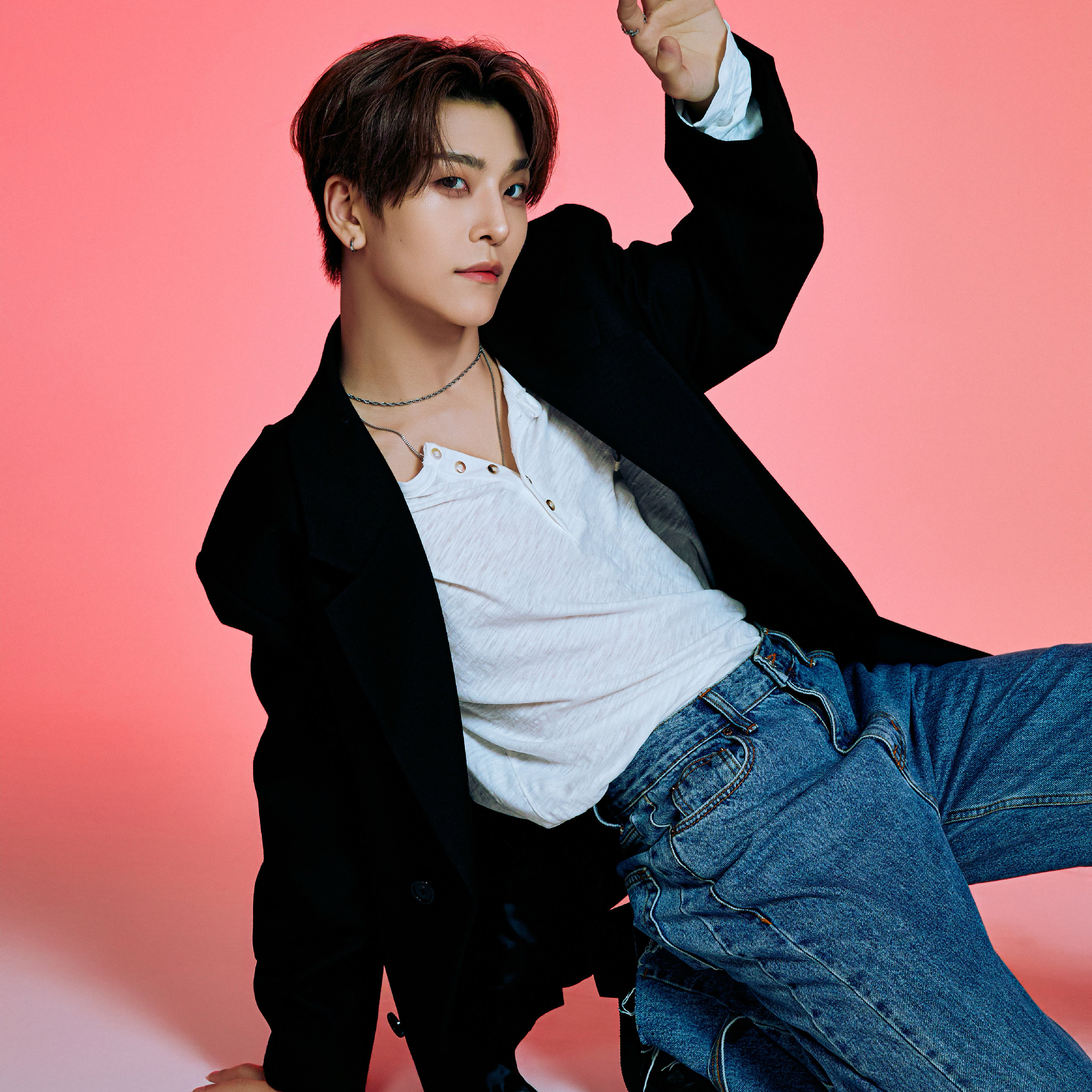 Latest photo of He Xinlong (ALPHA DRIVE ONE)