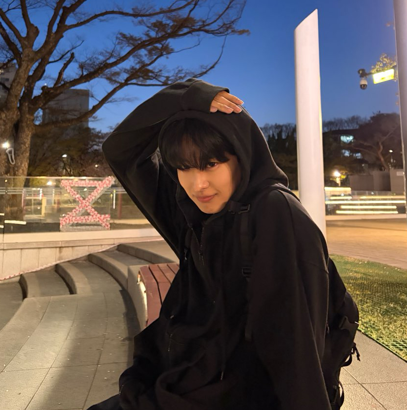 Behind-the-scenes cut of Choi Byungchan