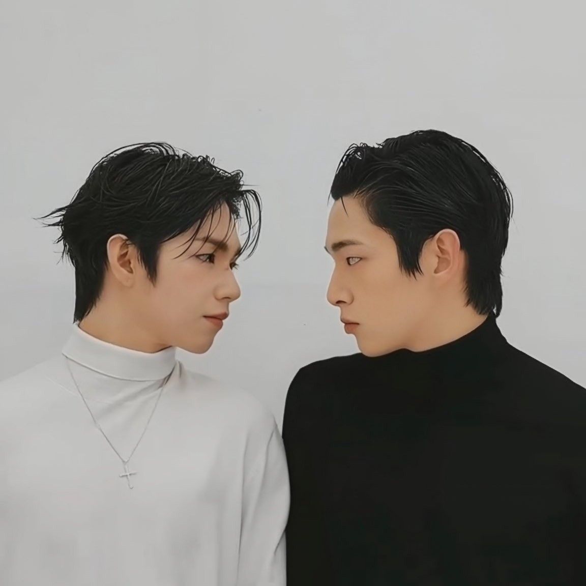 A moment captured by JL (AHOF)'s fan