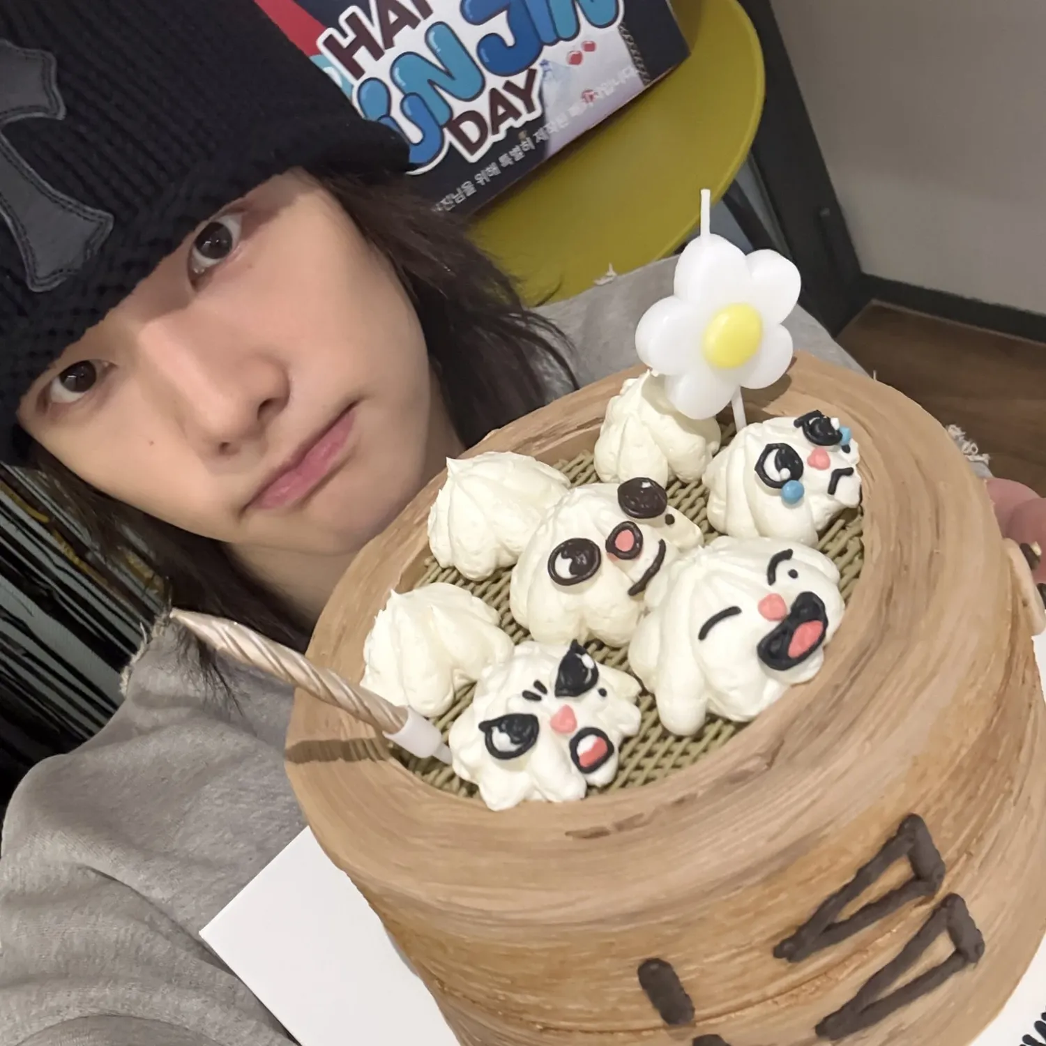 Recent activity shot of Hyunjin (Stray Kids)