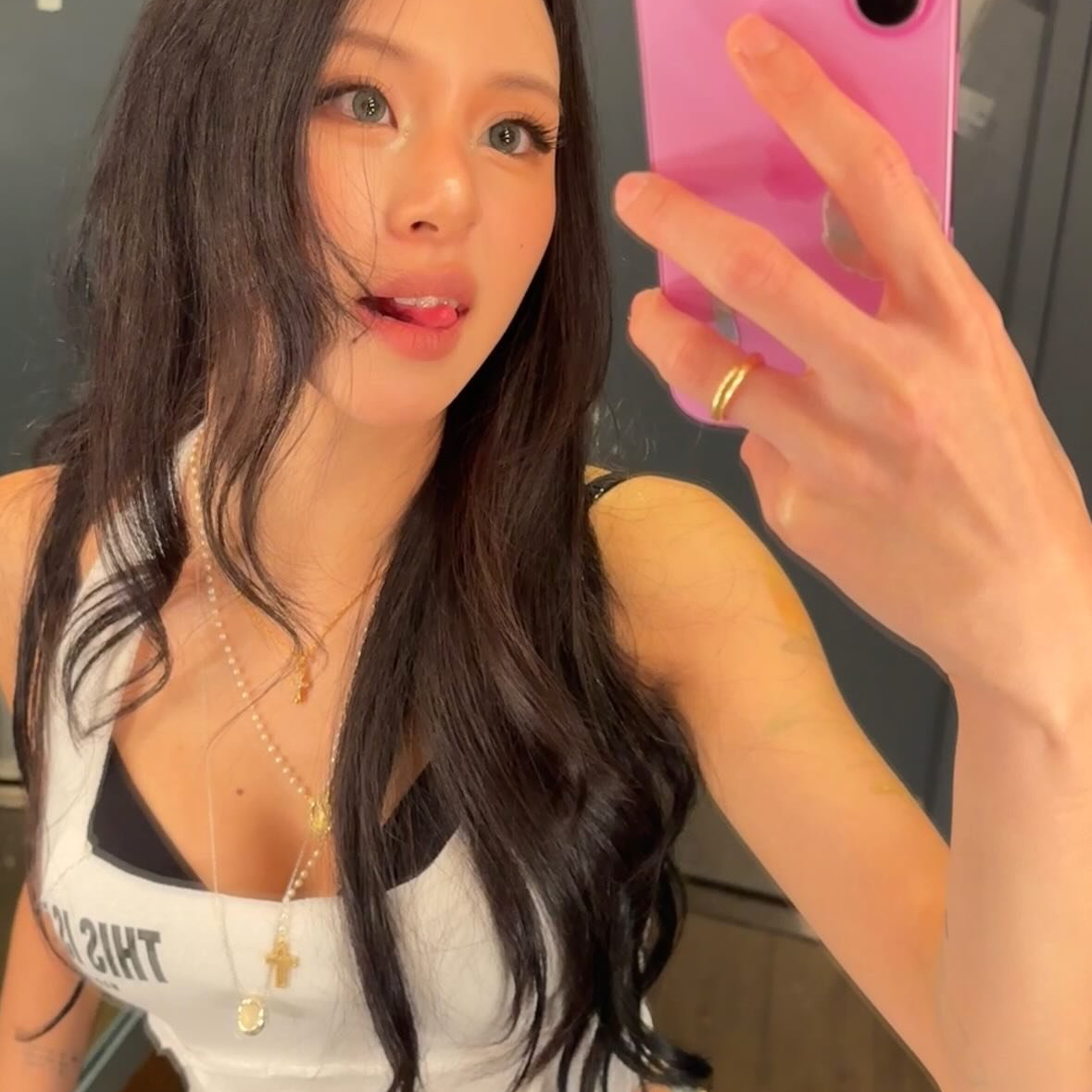 TWICE의 비하인드 컷