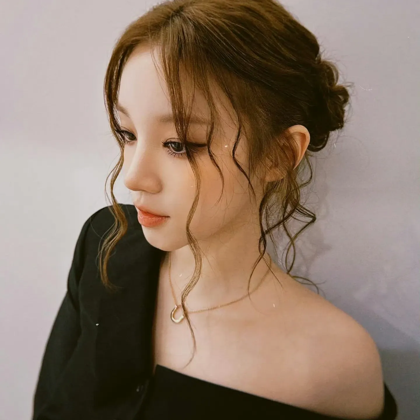 Foto aktivitas terbaru Yuqi (i-dle)