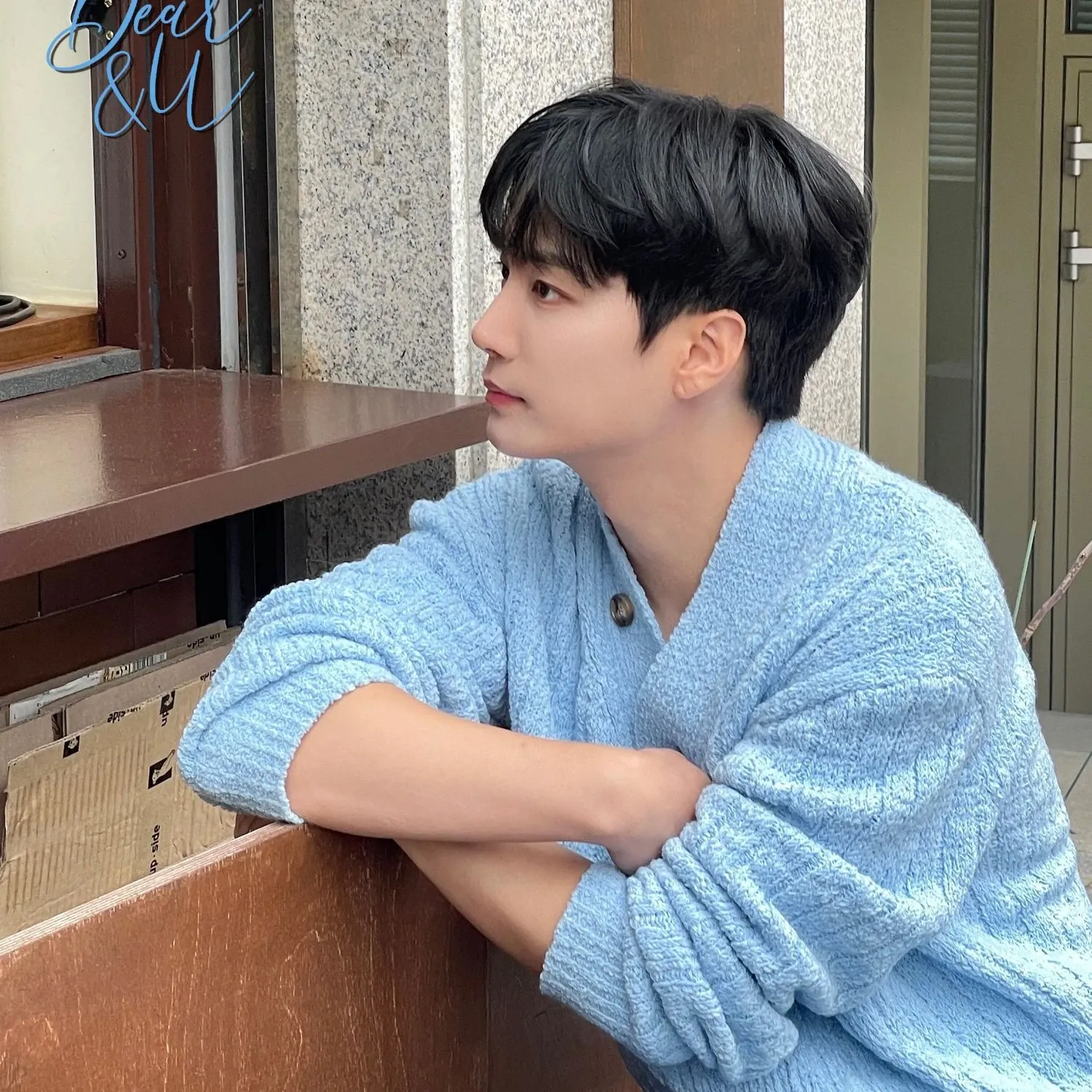 A moment captured by Kim Jonghyeon's fan