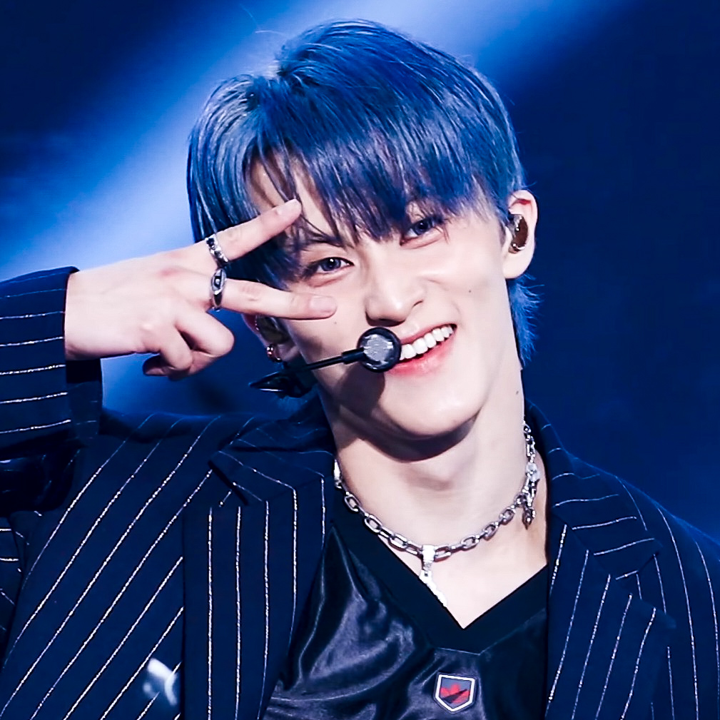 A moment captured by Mark (NCT 127, NCT DREAM)'s fan