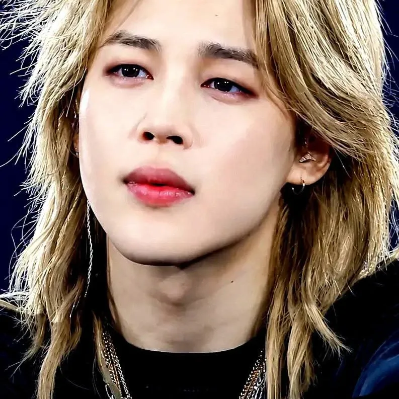 Foto aktivitas terbaru Jimin (BTS)