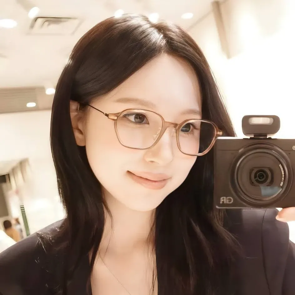 미나 (TWICE)의 최신 사진