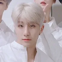 Latest photo of Jinjin (ASTRO)