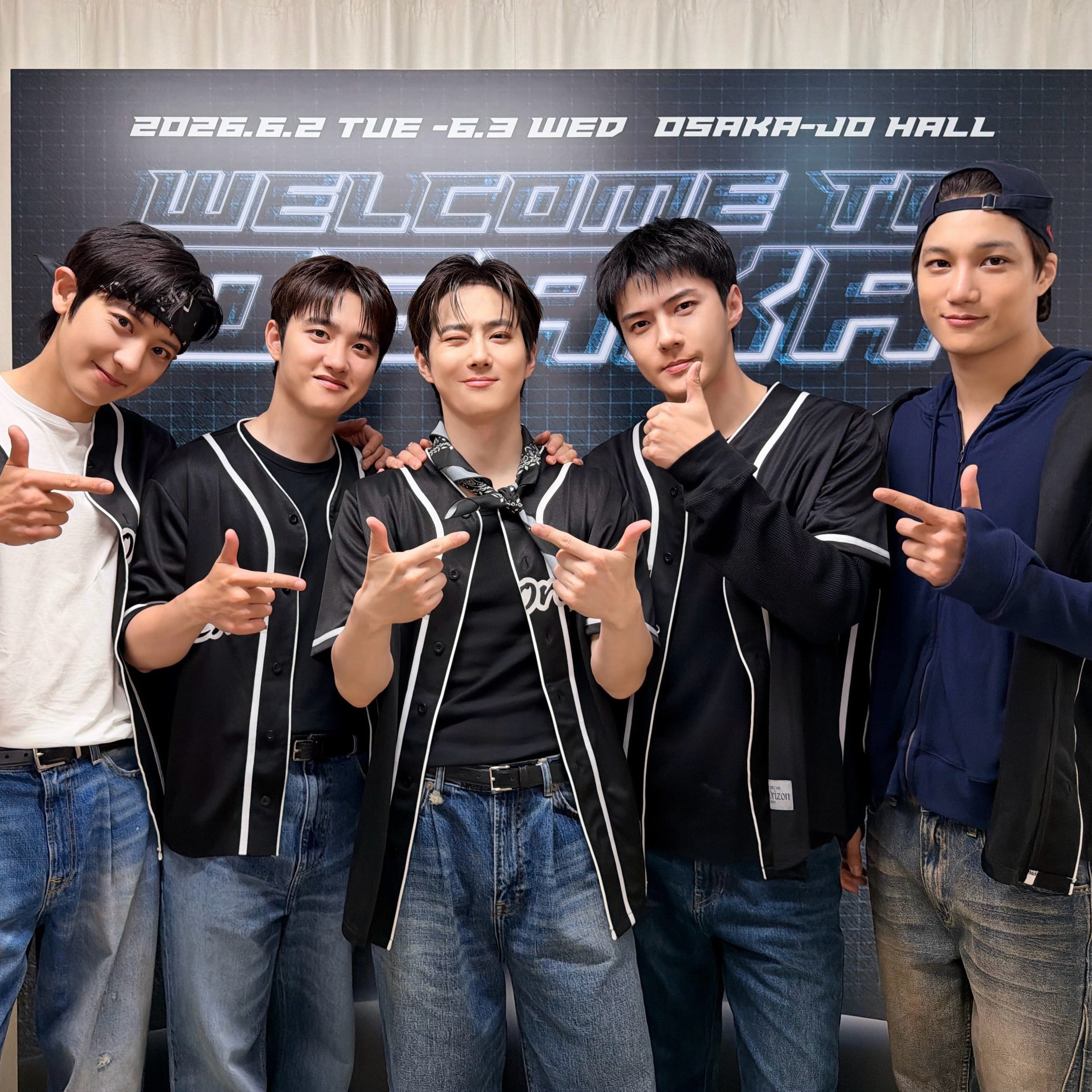 Latest photo of EXO